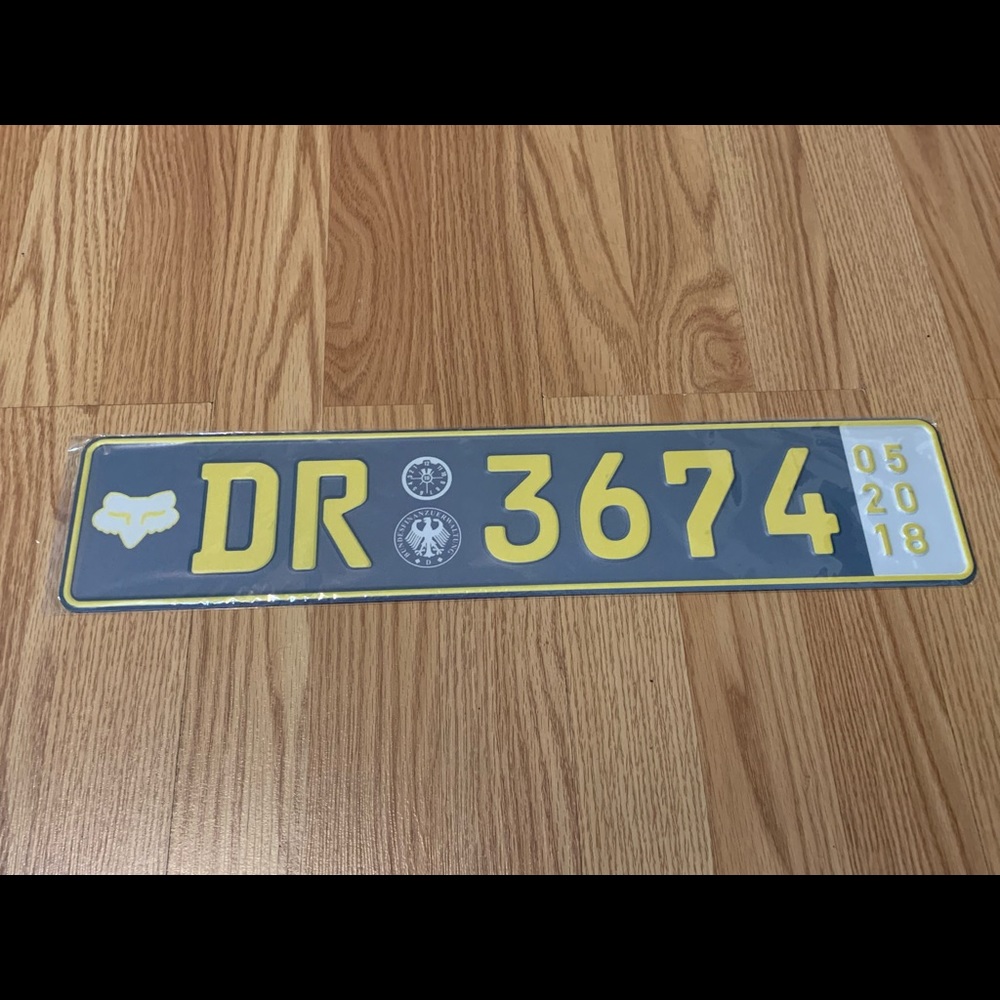 Tablillas para autos or Plates